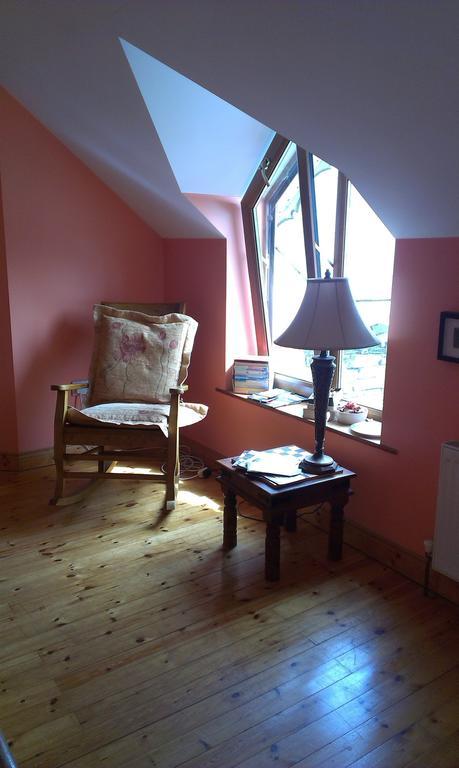Ethan House B&B รอสคาร์เบอรี ภายนอก รูปภาพ