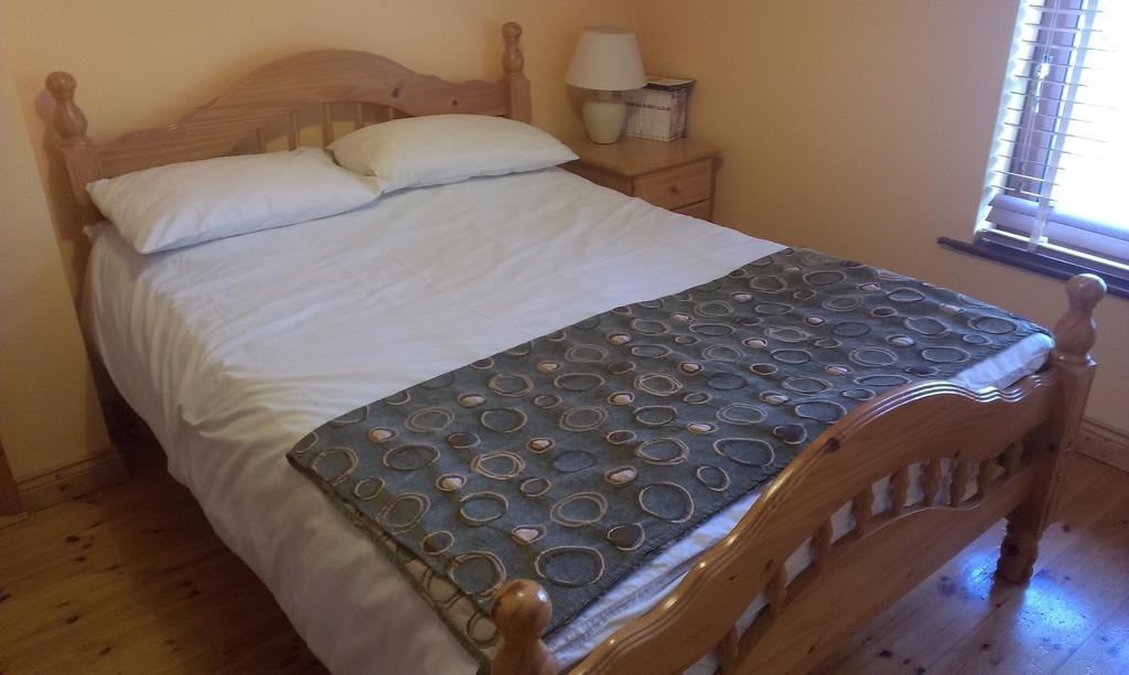 Ethan House B&B รอสคาร์เบอรี ห้อง รูปภาพ
